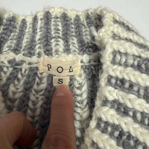 POL Gray and White Cowl Neck Sweater S - Picture 5 of 11
